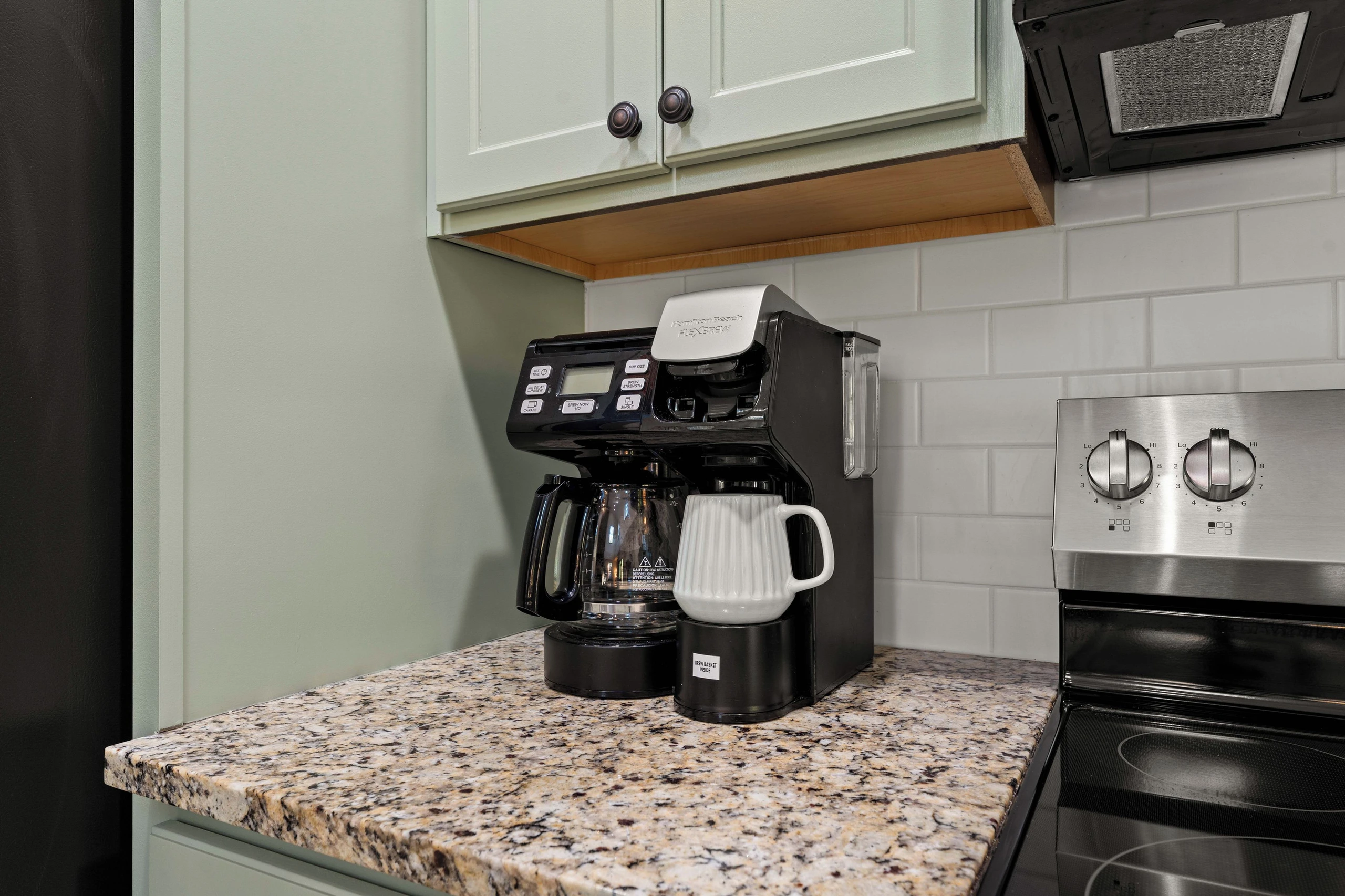 Combination coffee pot, drip or pods.