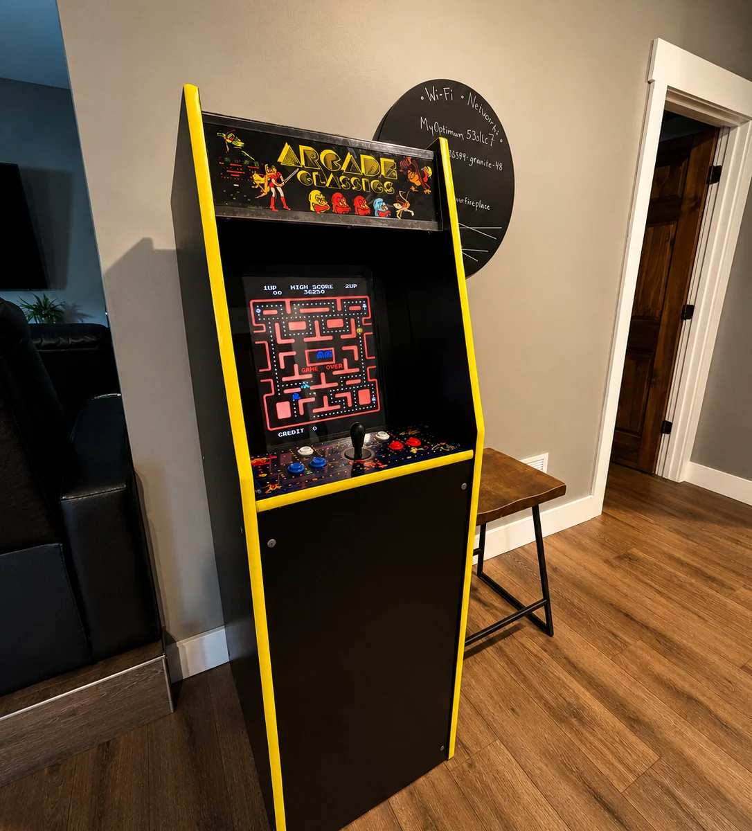 Arcade machine with 20+ games!