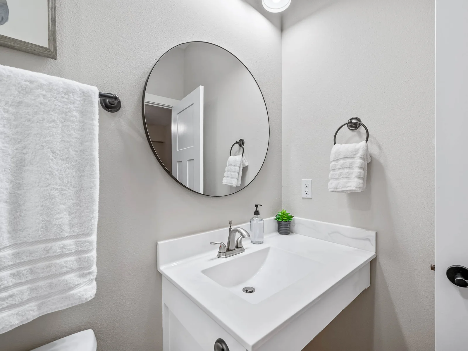 1/2 bath