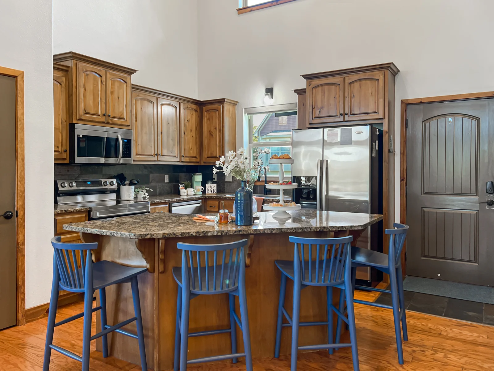 The fully stocked kitchen is awaiting the professional cooks of the family.