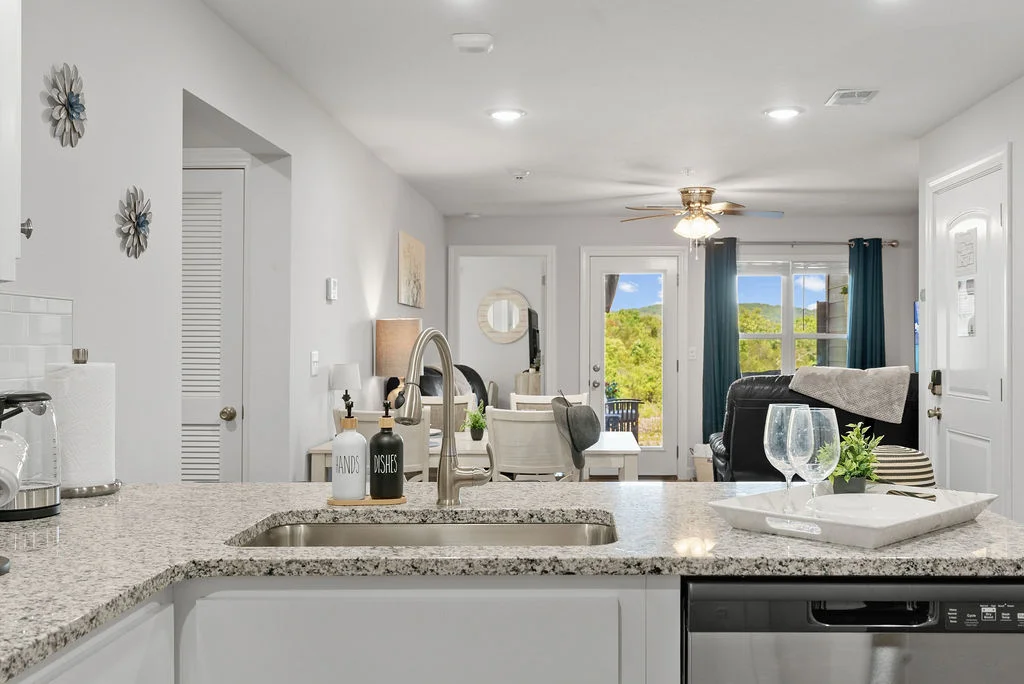 Enjoy the Ozark mountains from the kitchen!
