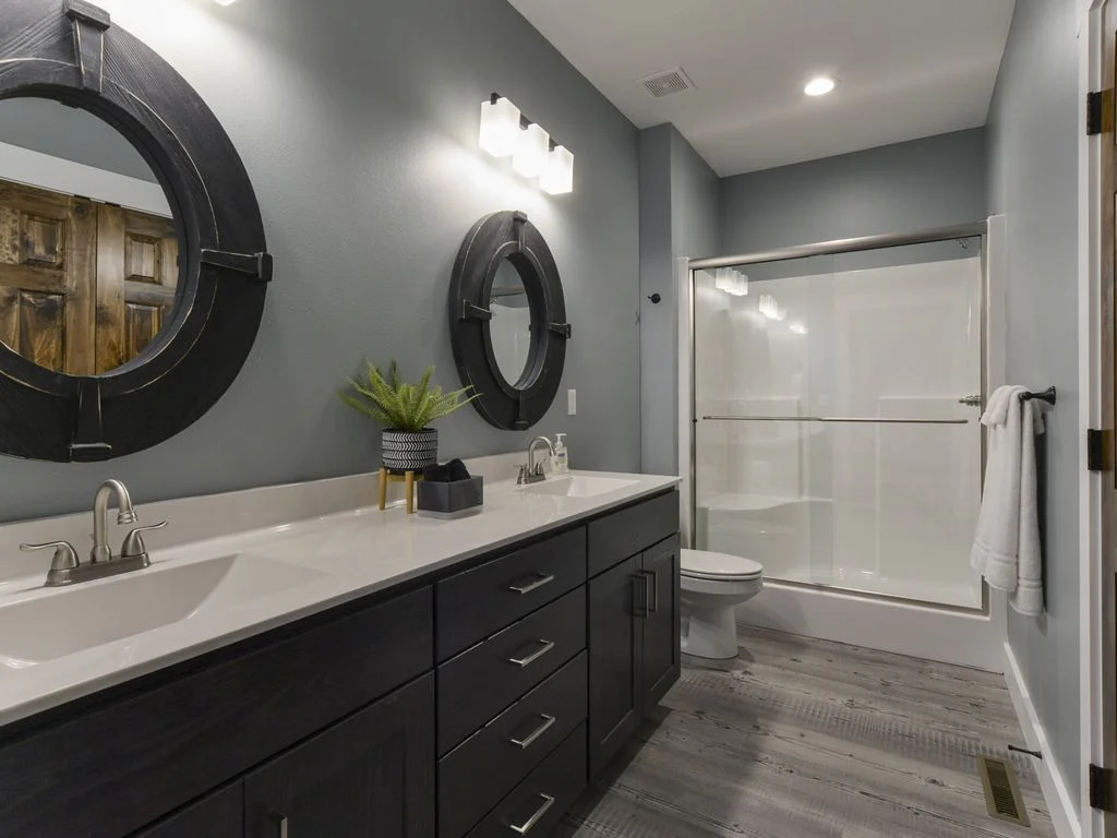 Ensuite bathroom