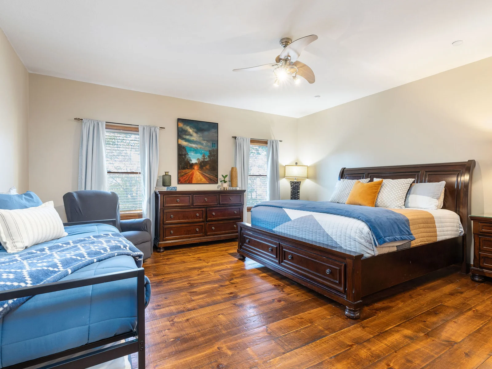 Main Level King bedroom #5 w/ ensuite bath