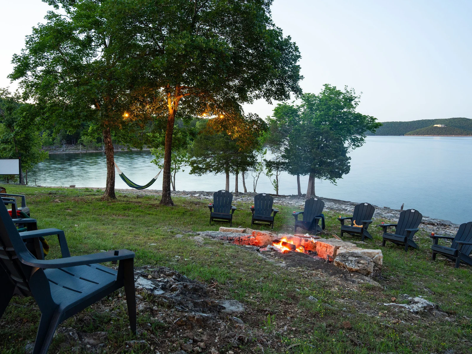 End the evening fireside by the water, where crackling flames and lake breezes create the perfect atmosphere.