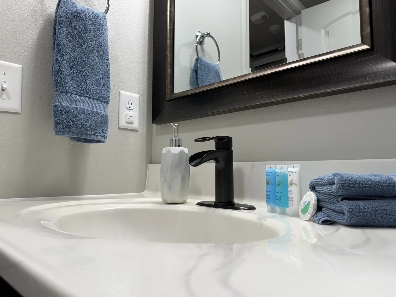 Both full bathrooms have tub/shower combination