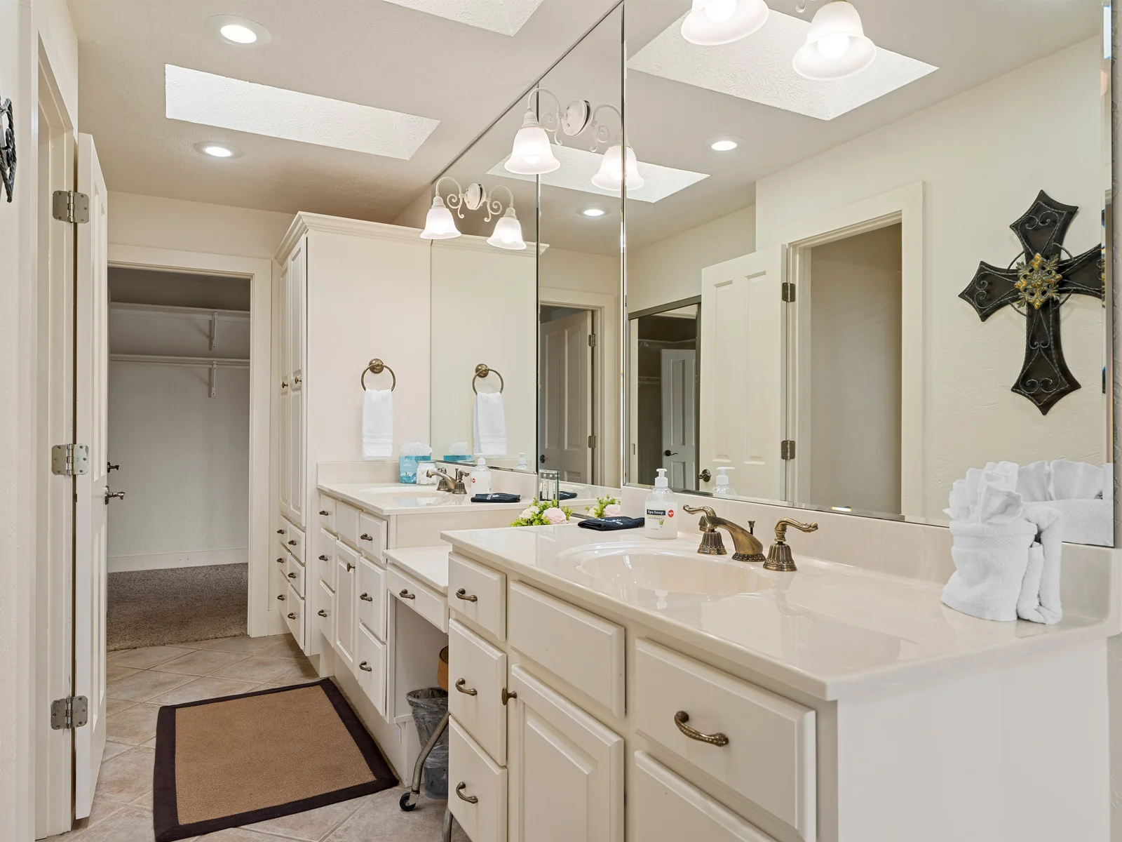 Plenty of space to get ready without rushing, making mornings easy for families and groups.