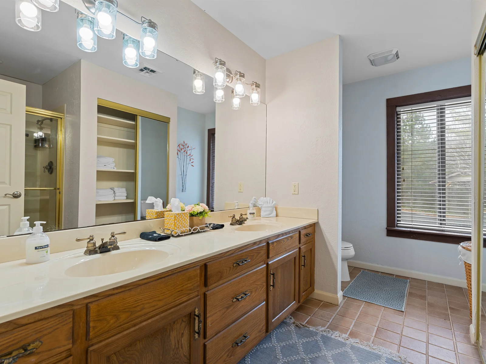 Plenty of counter space and storage help groups get ready without feeling rushed.