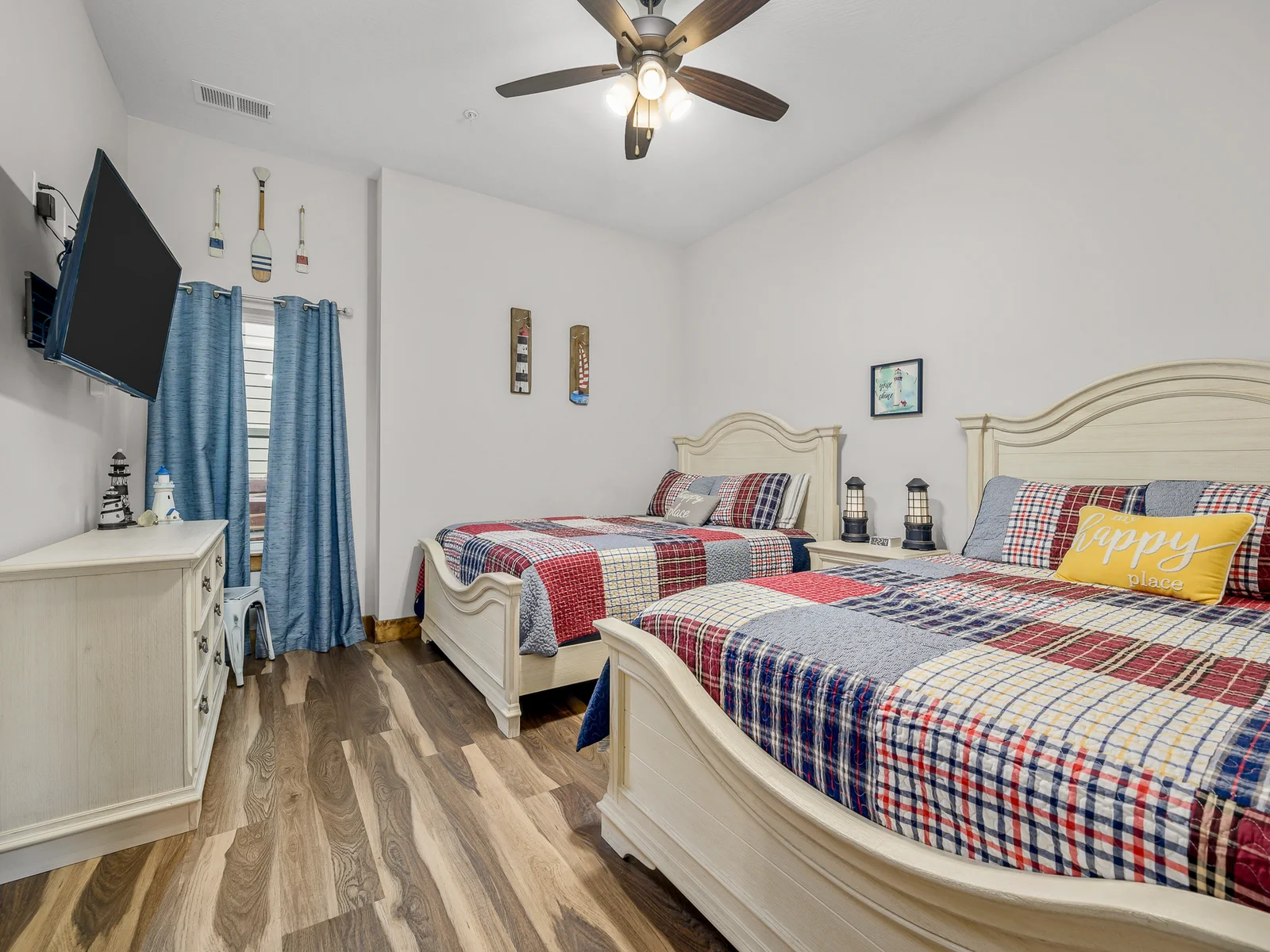 Lower level: Prince Edward Island room with 2 queen beds and ensuite bathroom