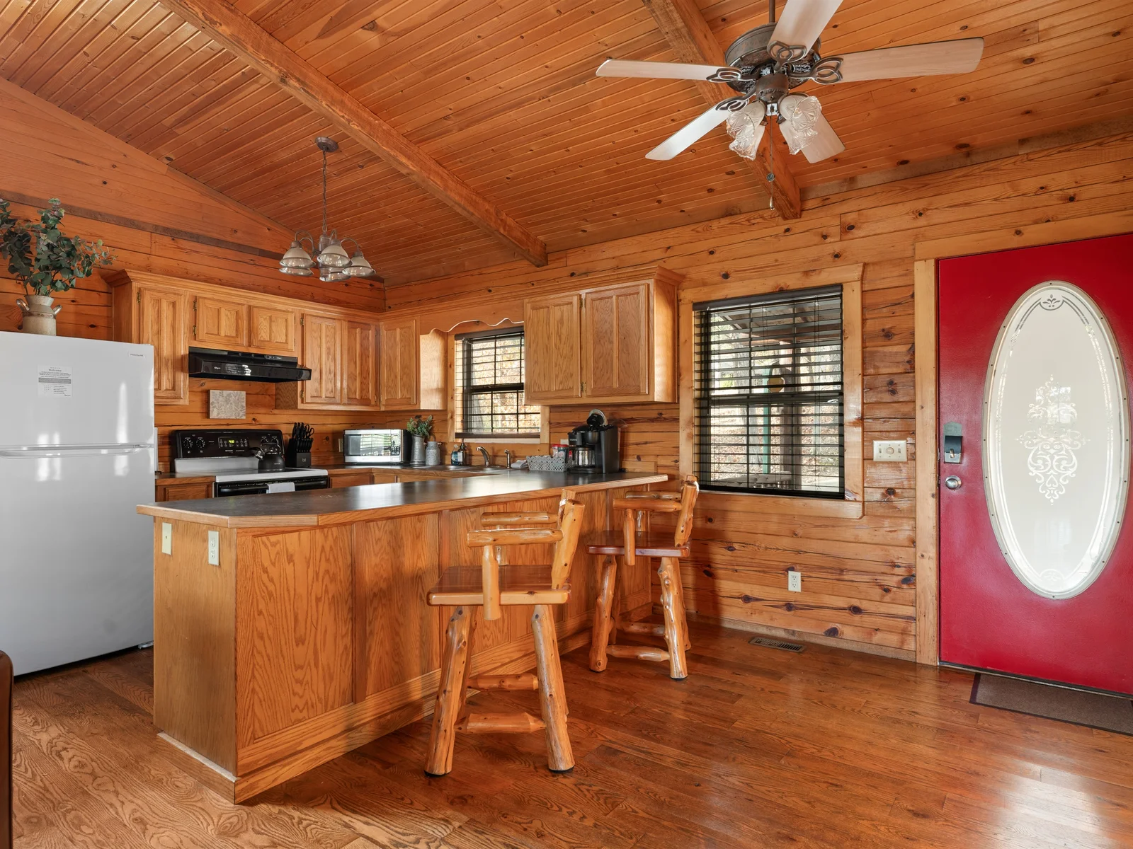 Cook up romance together in this cozy, fully stocked kitchen