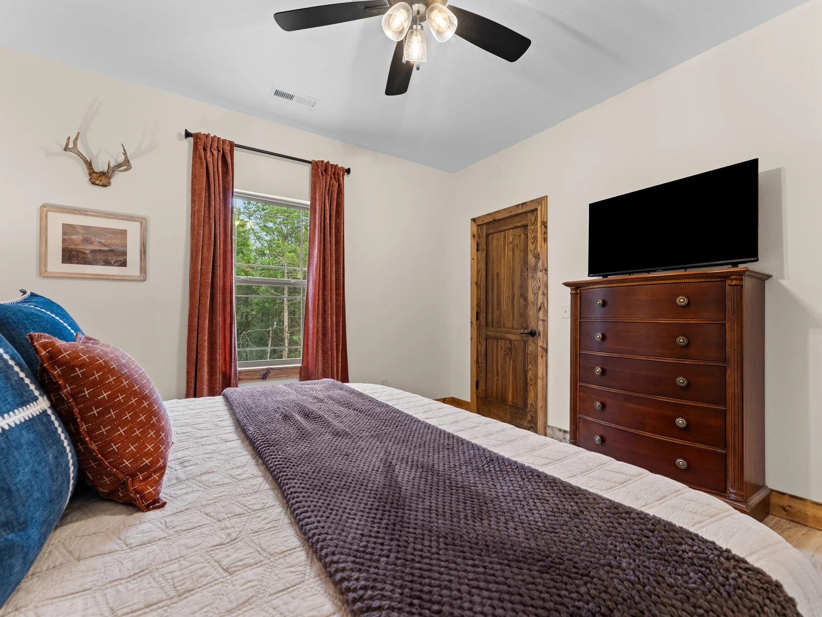 King Ensuite #1 w/ Woodland Views!