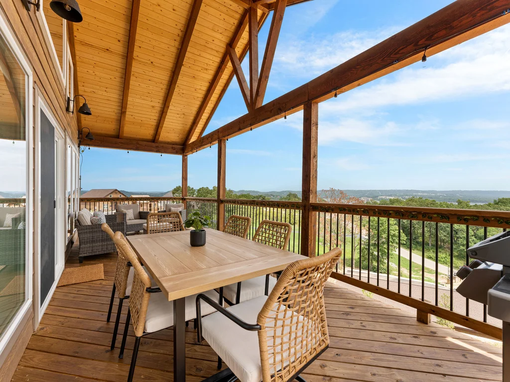 Boho Lakeview Lodge