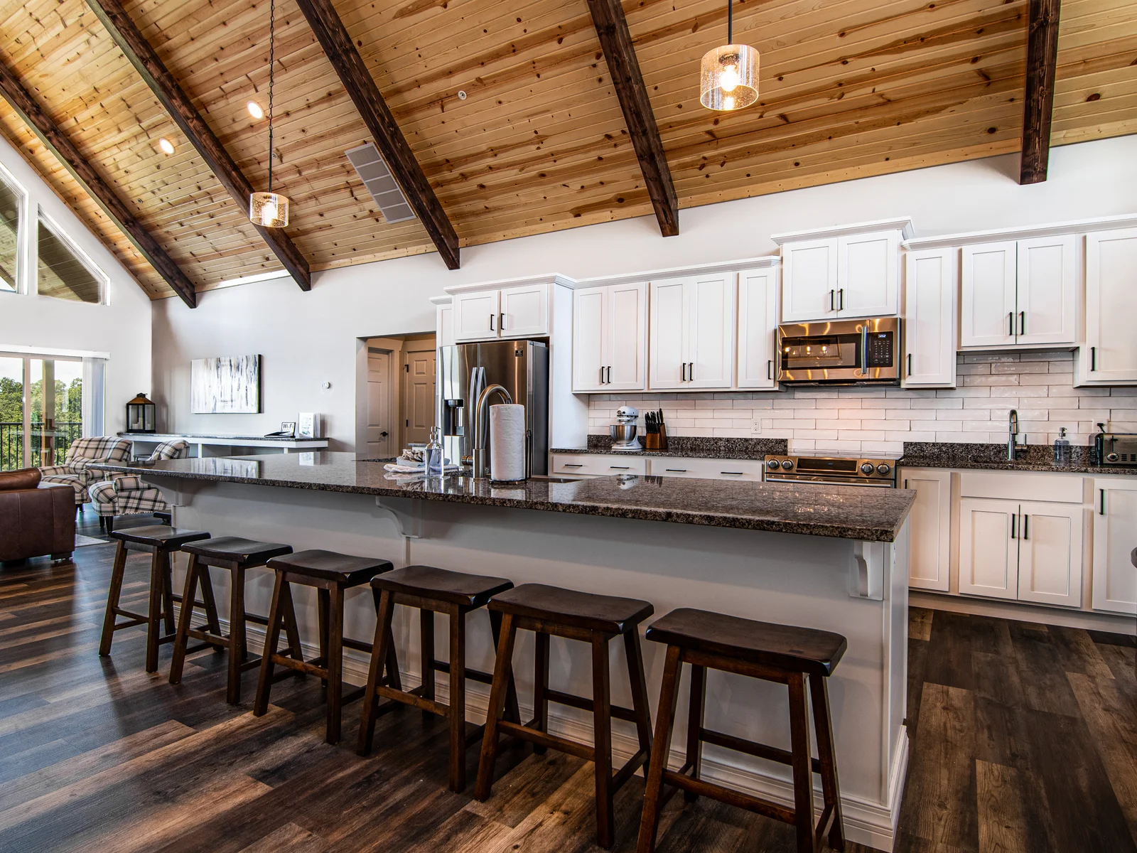 Stocked kitchen for your cooking needs