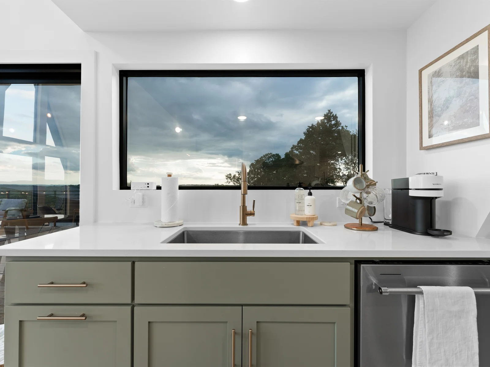 Fuel your adventures with a fresh espresso right from the kitchen counter.