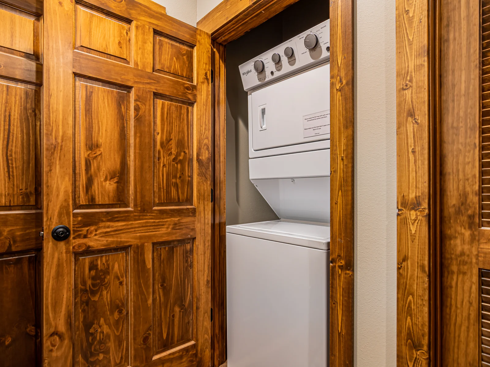 Washer and dryer on the upper level.