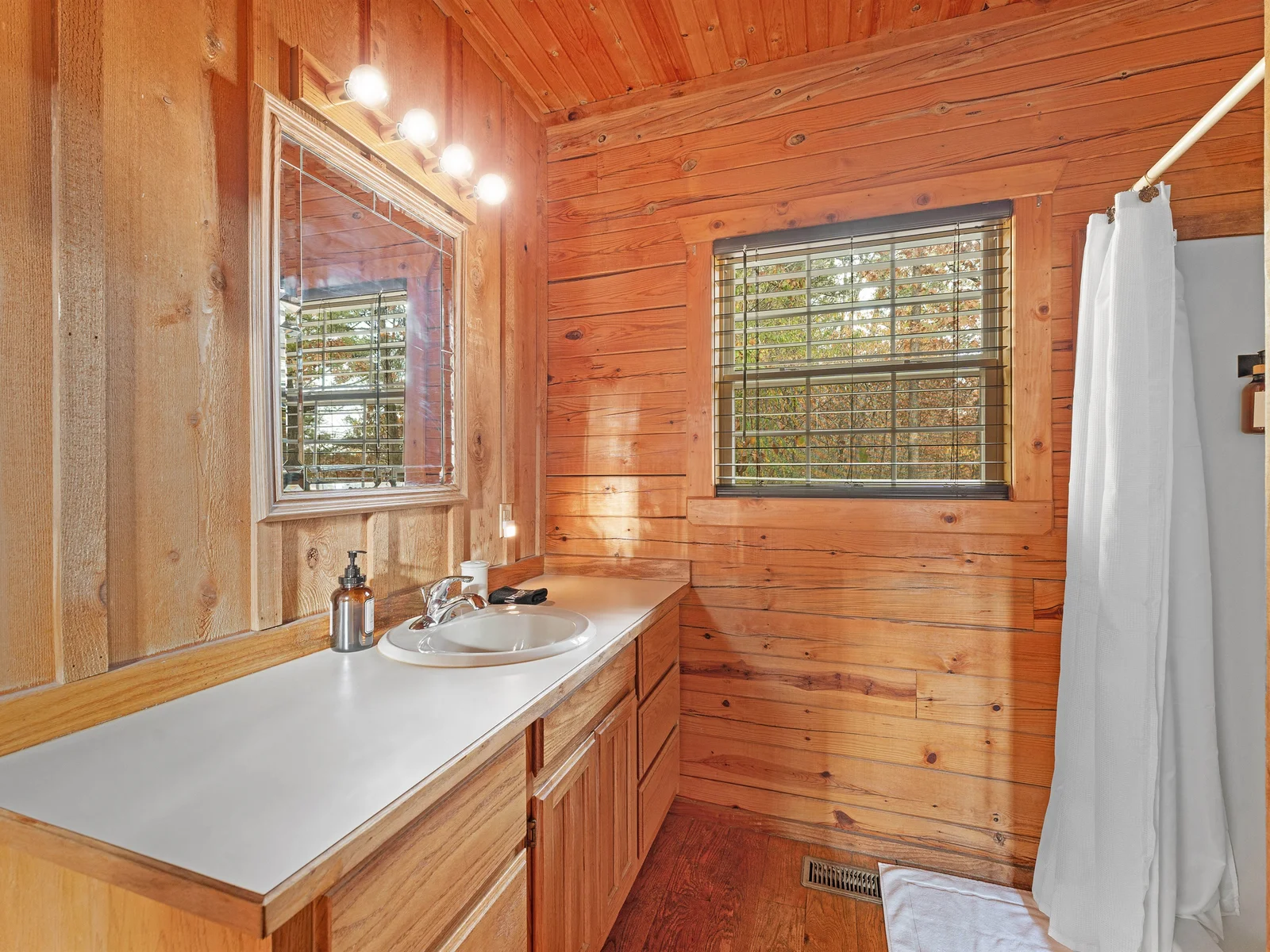 Your private luxury bathroom — where romance and relaxation meet