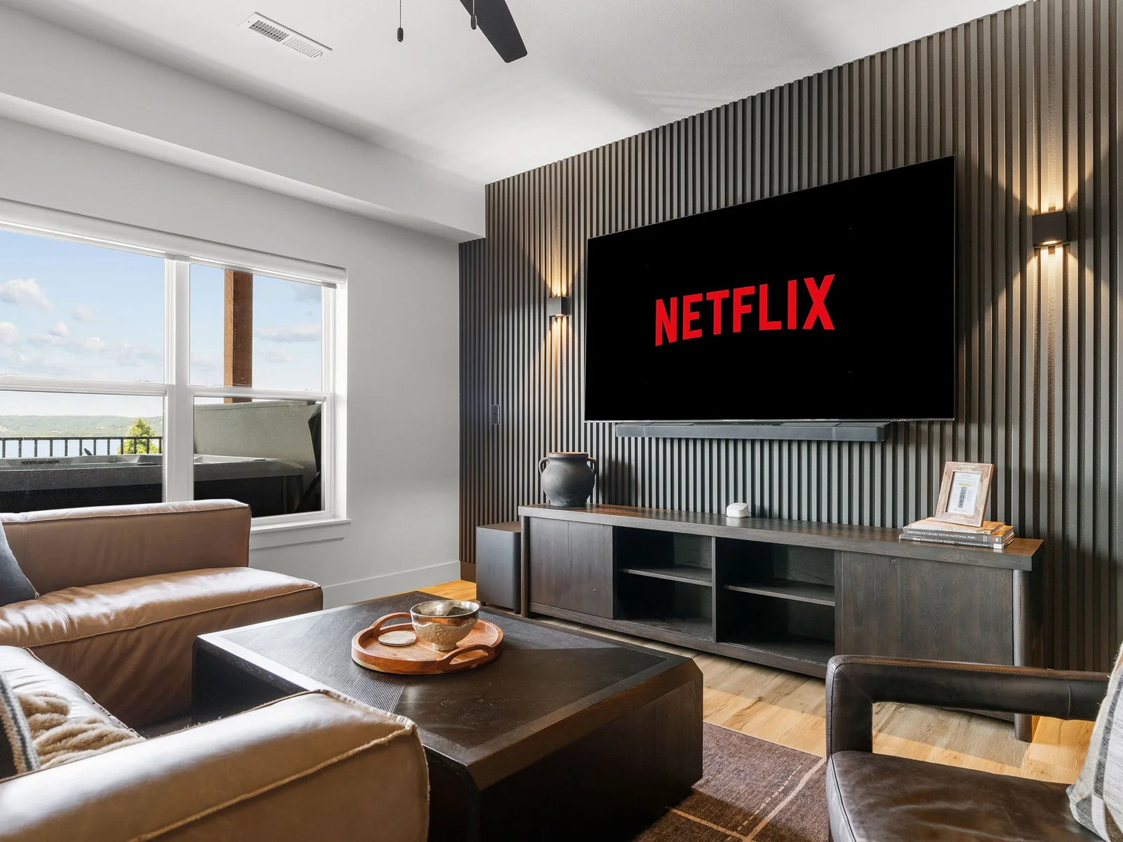 Relax around your mini theatre room with sound bar!