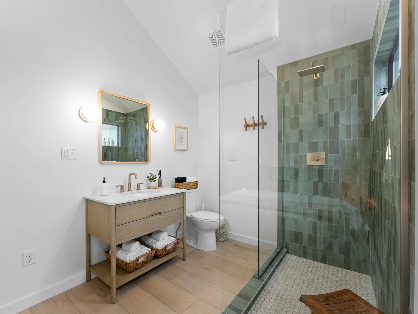 A dedicated bathroom exclusively for guests staying in the loft suite.