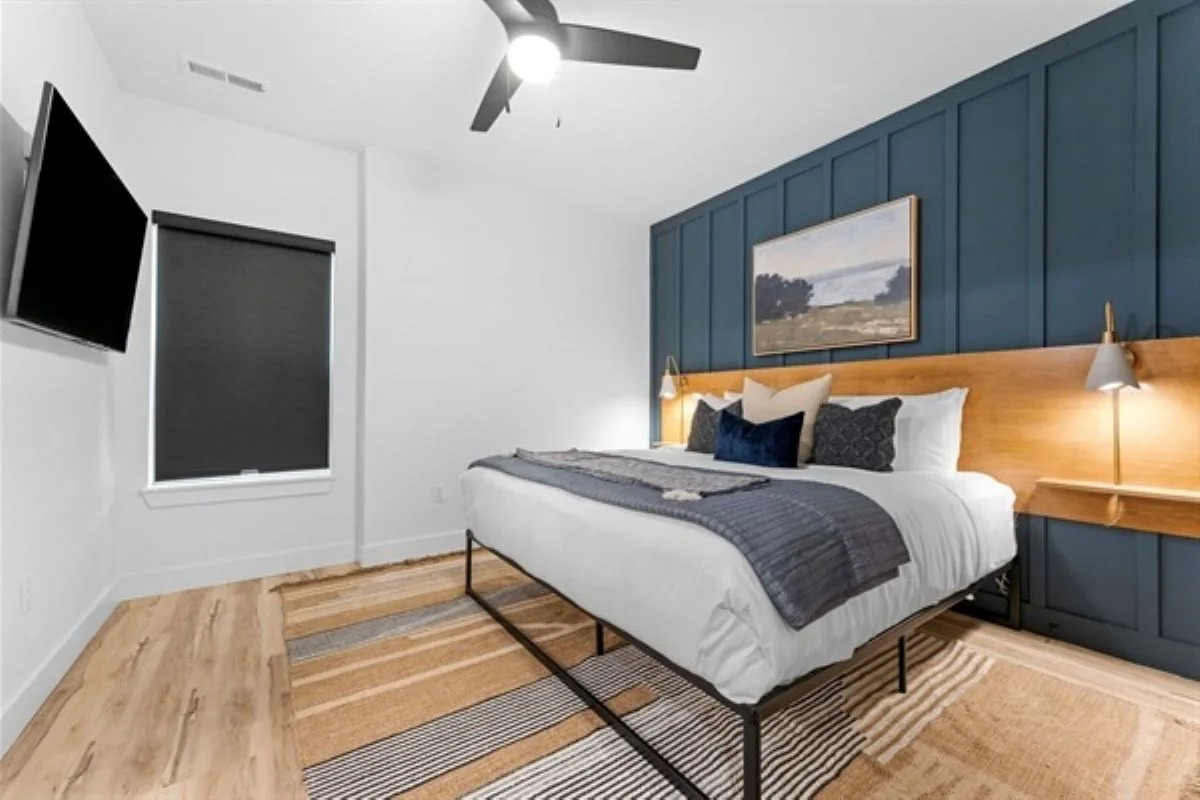 Lower level king bedroom #2 w/ ensuite