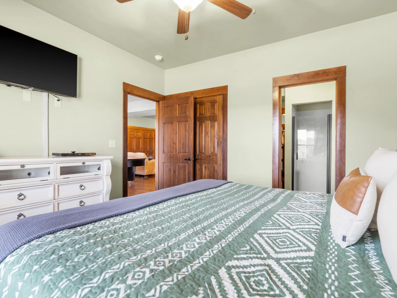 TV in all bedrooms