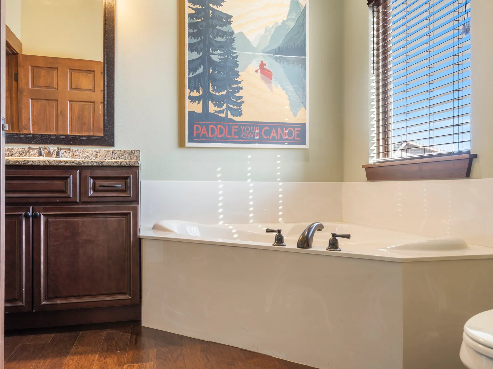 Jetted tub on main level!