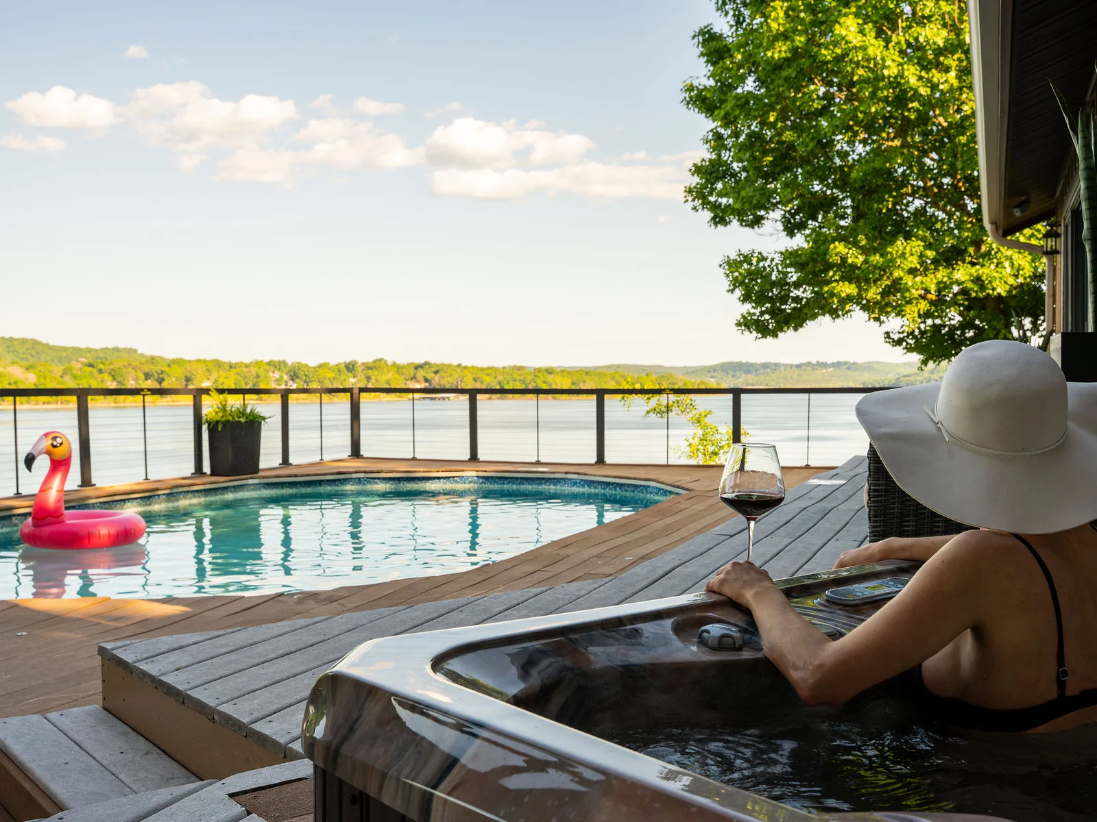 Movie nights hit differently outdoors, unwind poolside under the stars with your favorite film and lake views.