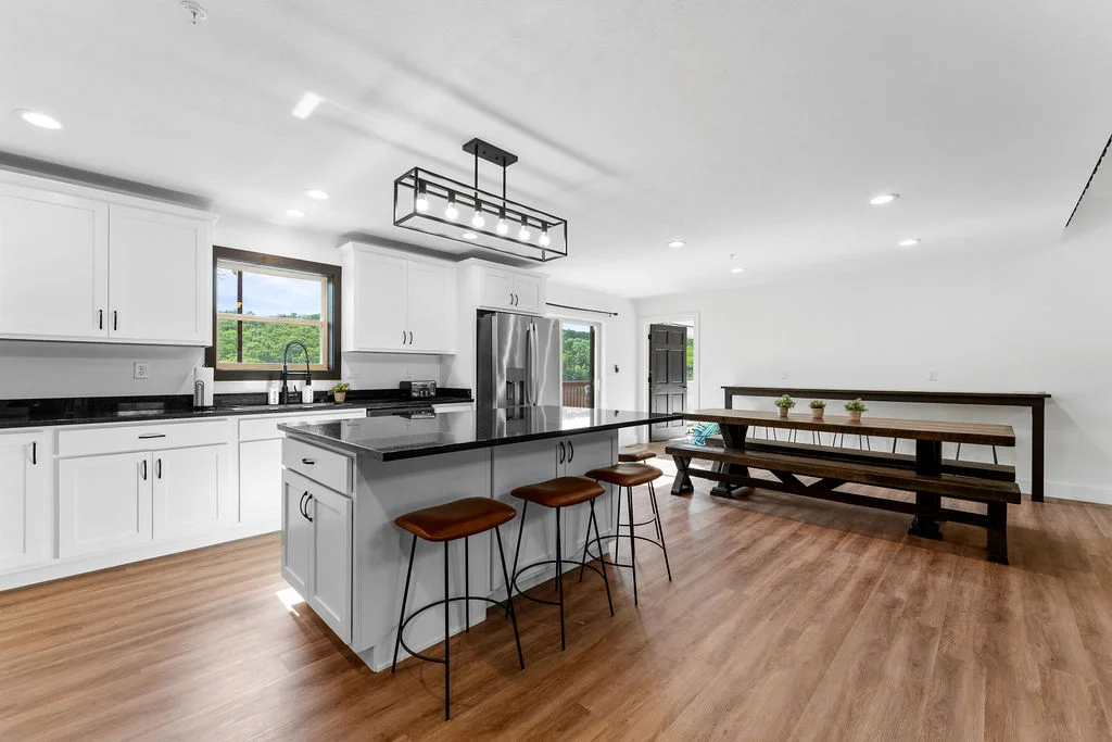 Everyone can hang out in the same space while preparing dinner
