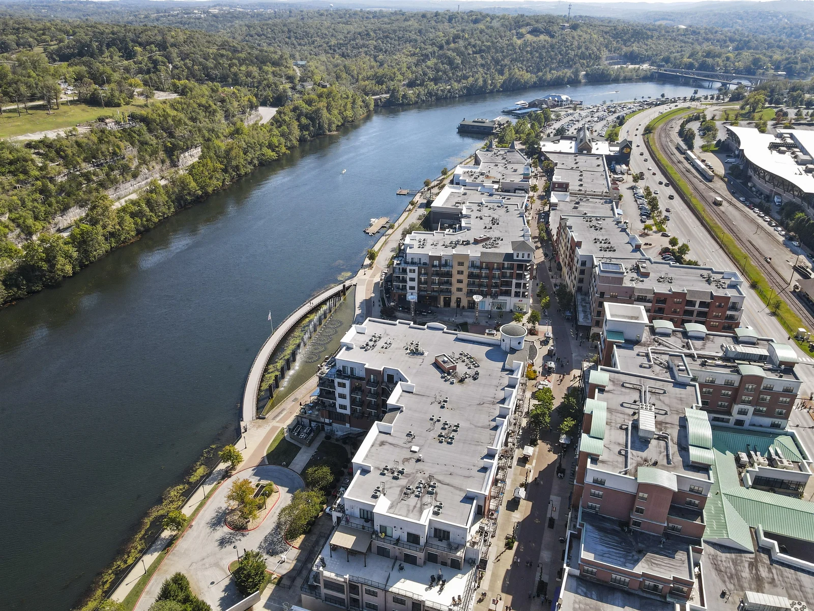 Your cabin getaway is just minutes from the excitement of Branson Landing