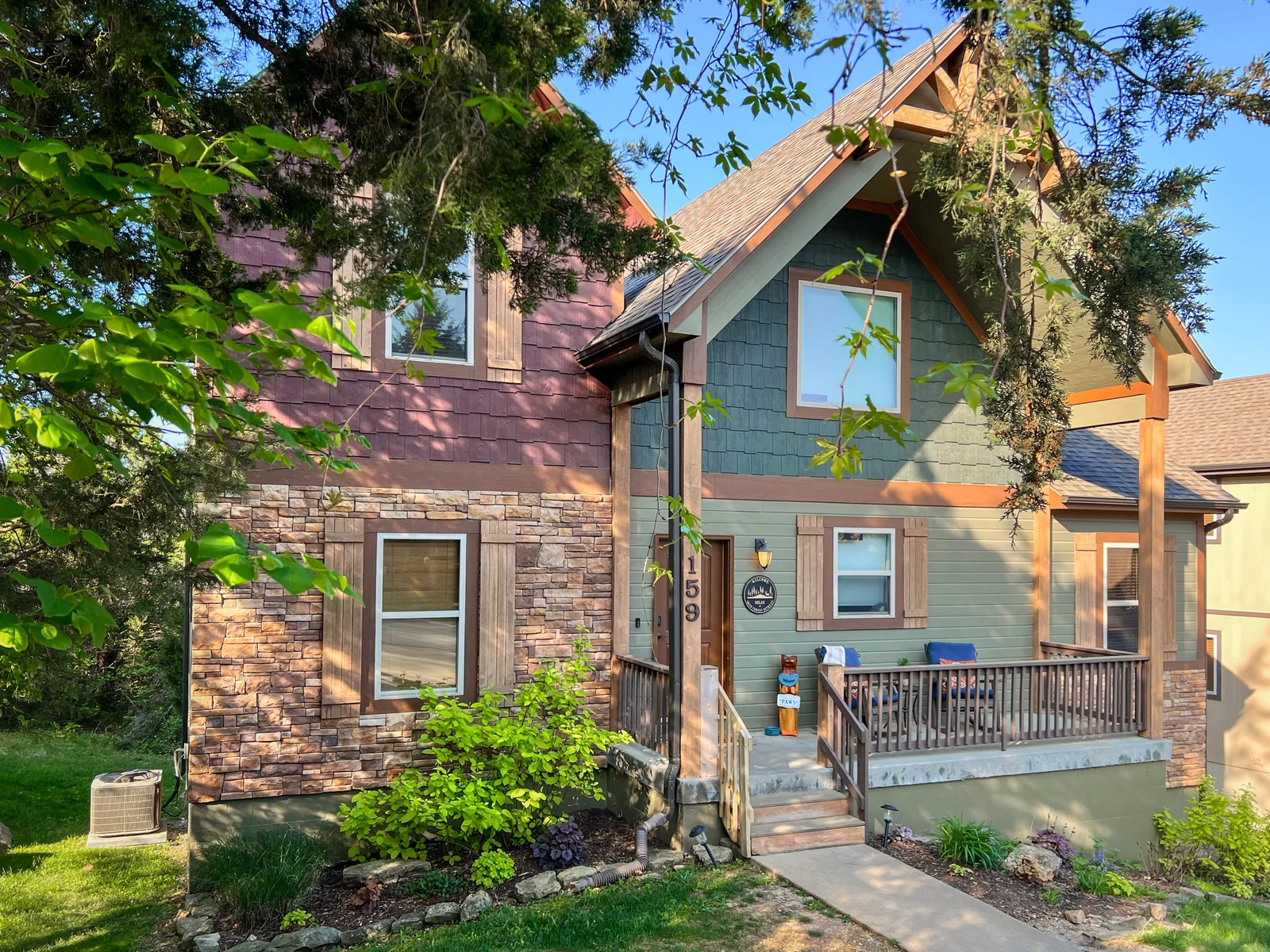 Deep Forest Retreat is a home away from home, we welcome you to stay and relax.