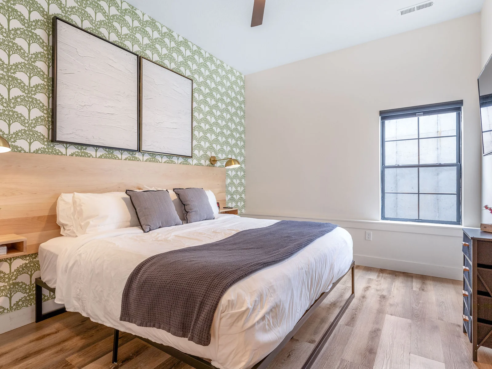 Lower level King bedroom #3 w/ ensuite bath