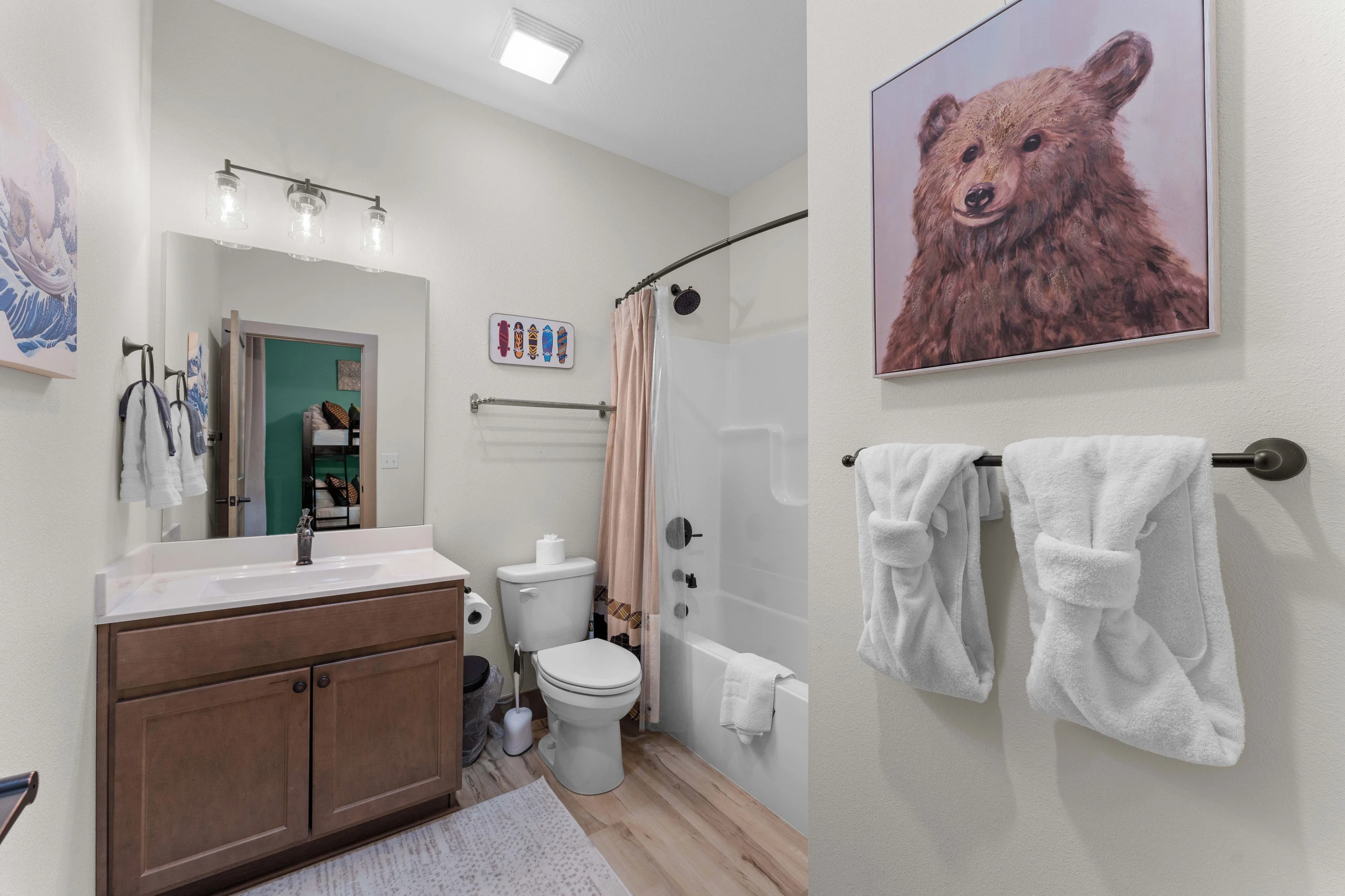 Bedroom 4 ensuite with tub/shower combination