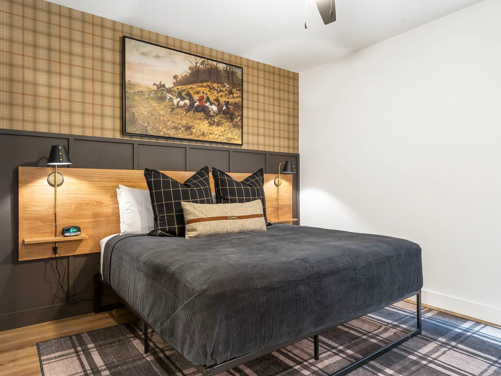 Lower level King #5 with ensuite bathroom
