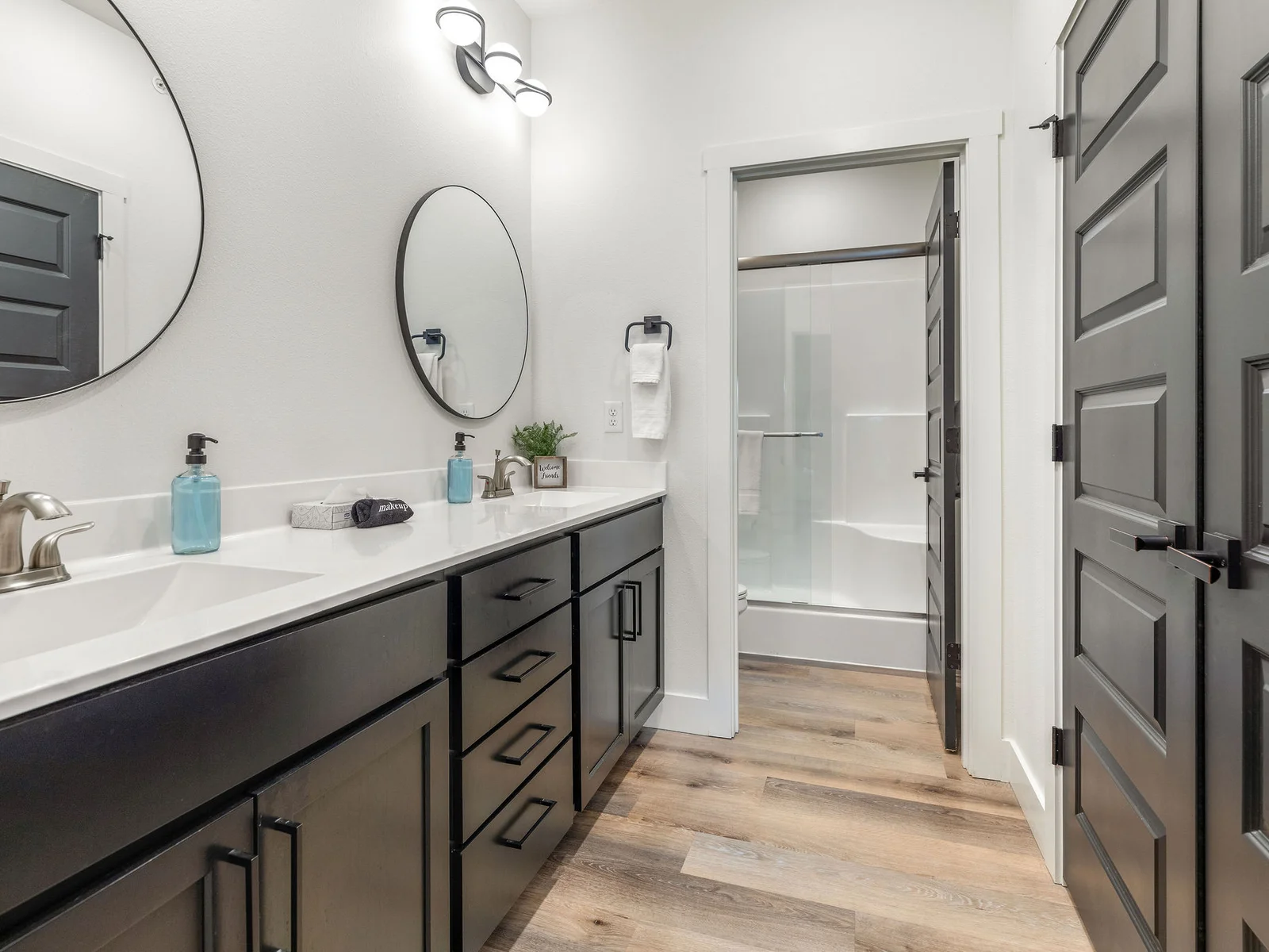 ensuite bath