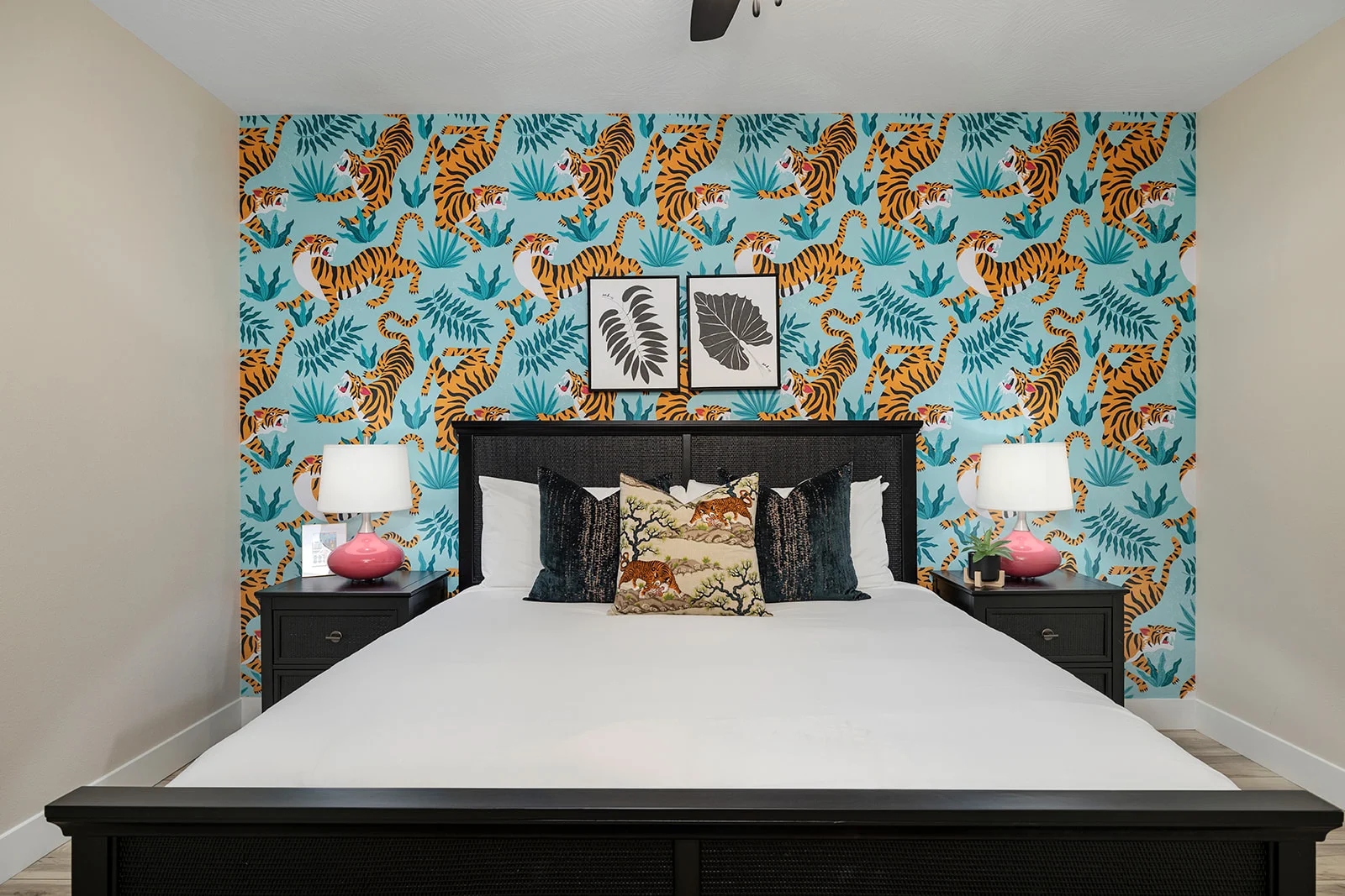 Lower level King bed w/ ensuite bath