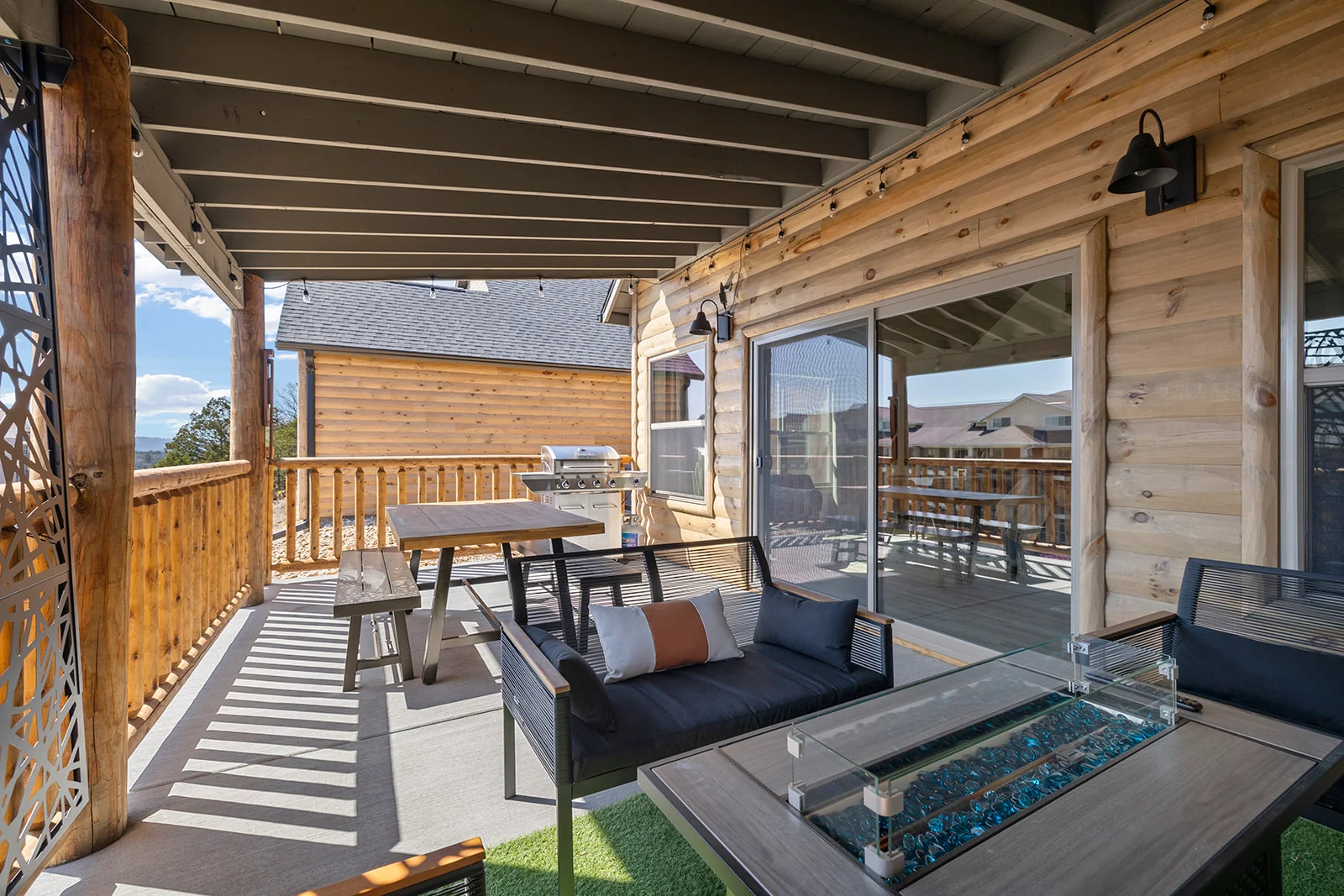 Gas fireplace and grill on your back deck!