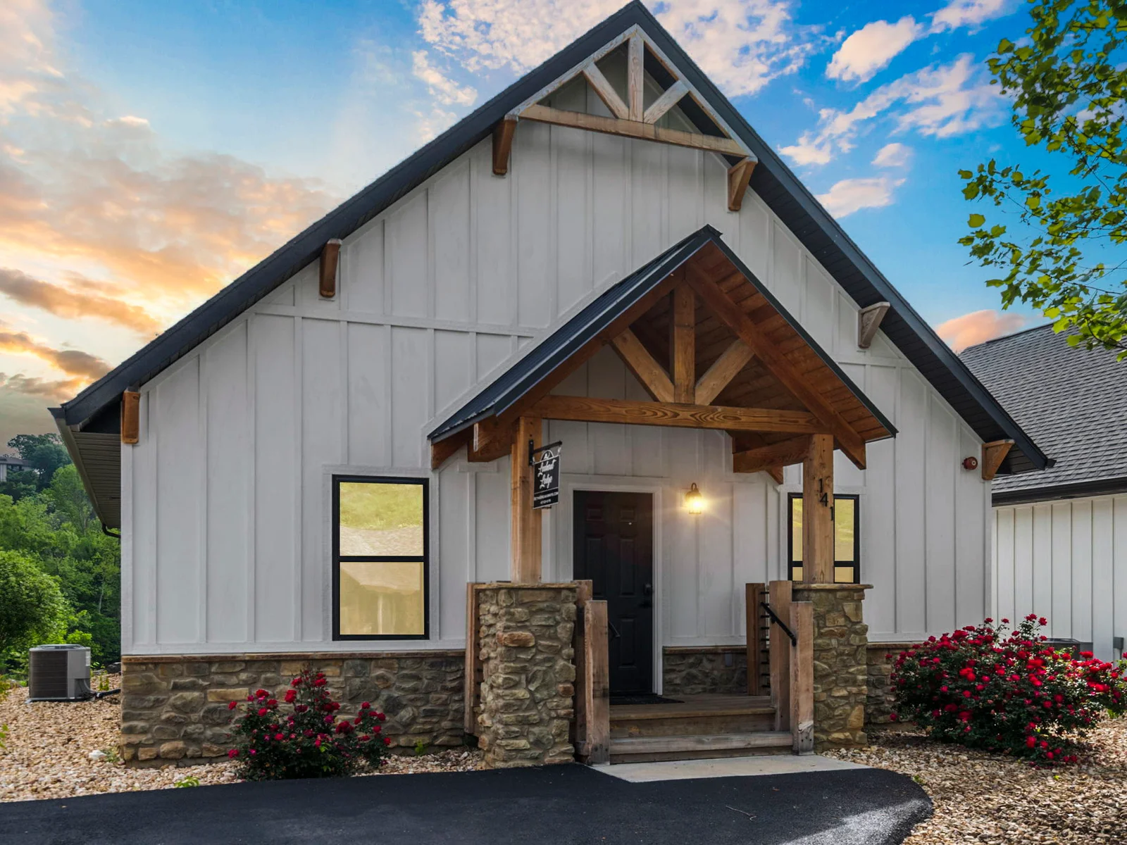 Lookout Lodge
