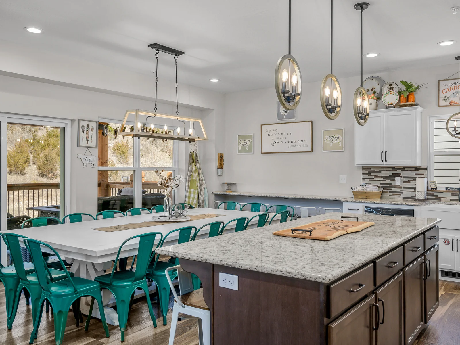 Sophisticated farmhouse decor