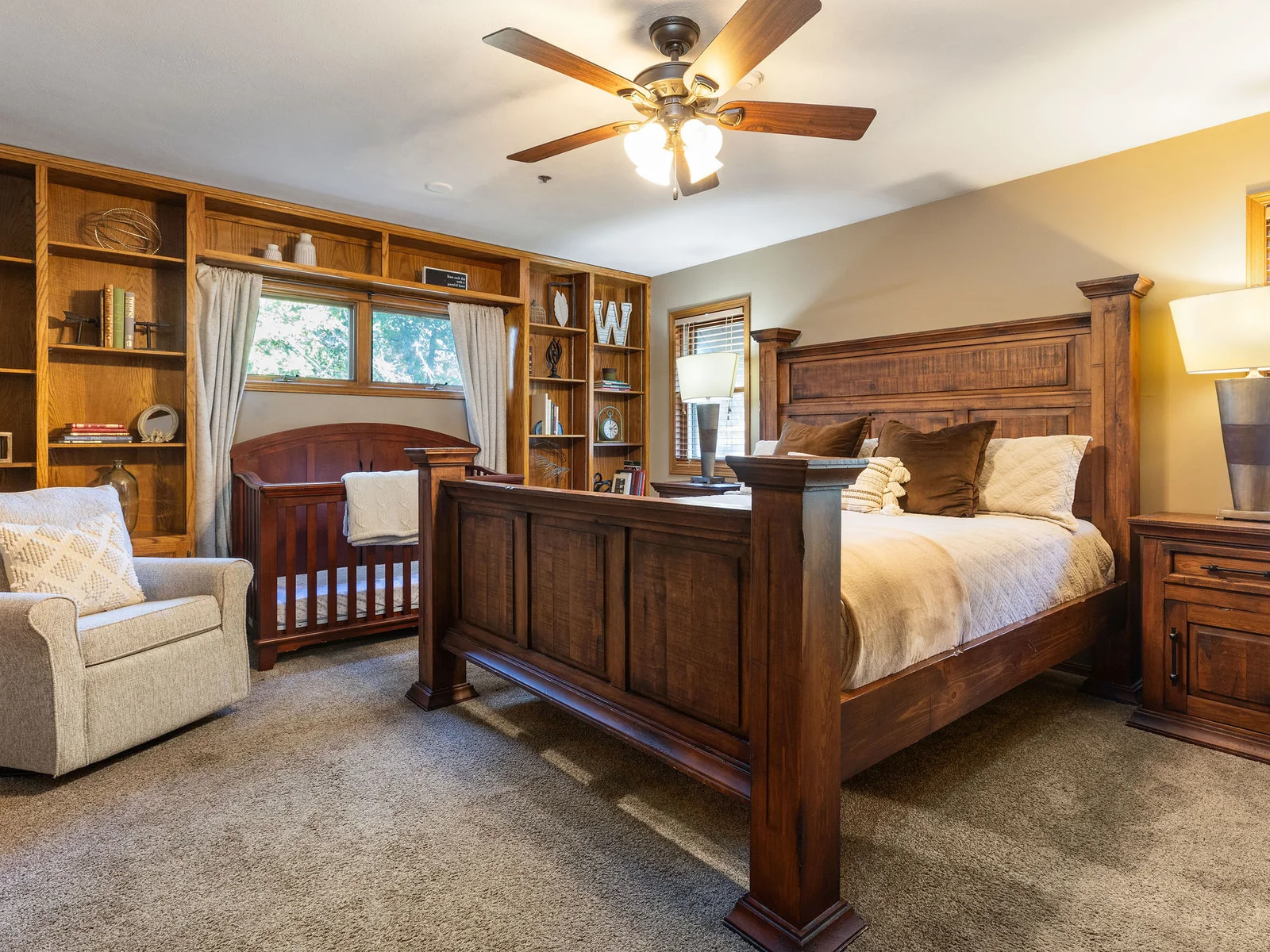 Main level King bedroom #2 w/ crib
