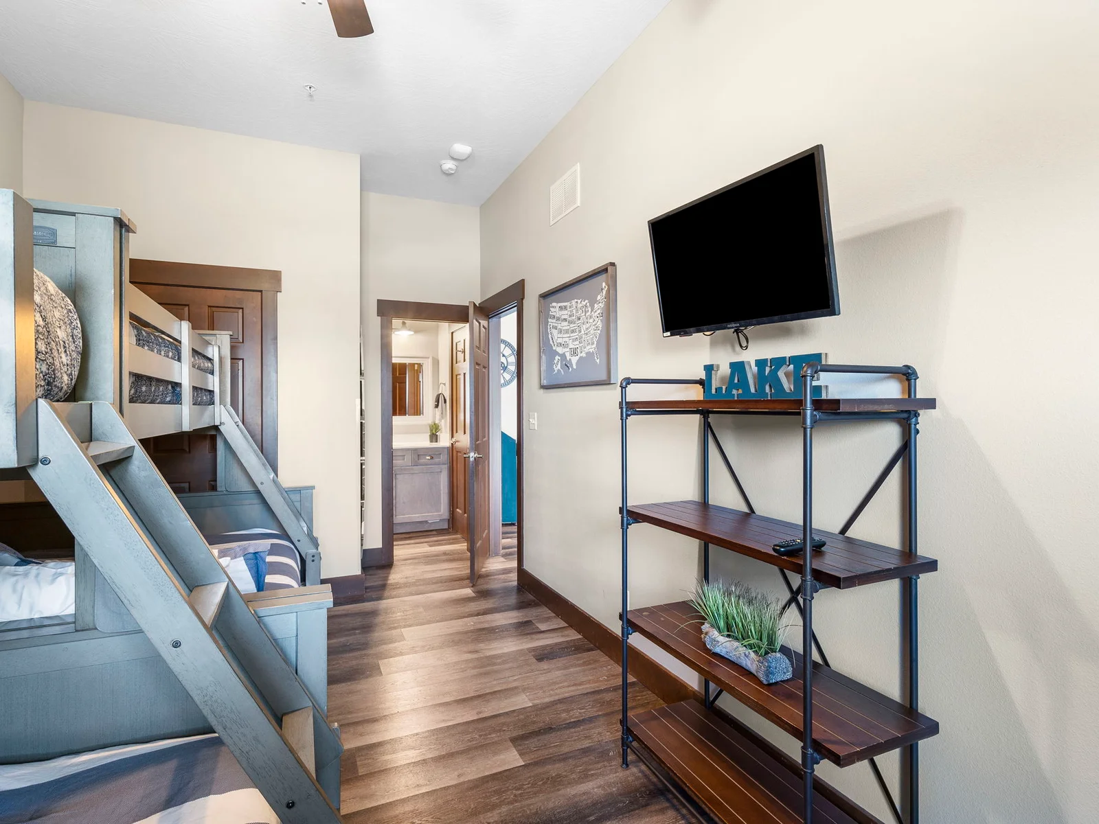 Bunk room