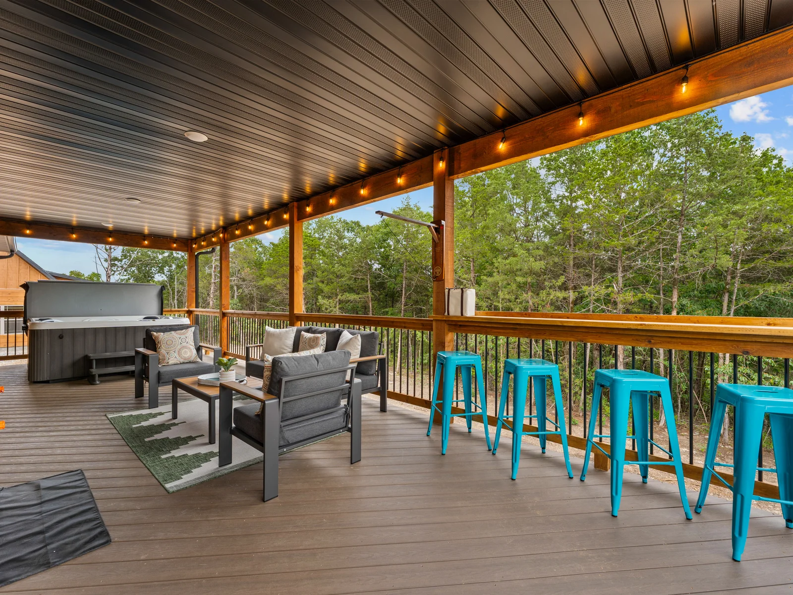 Bar and Lounge Seating