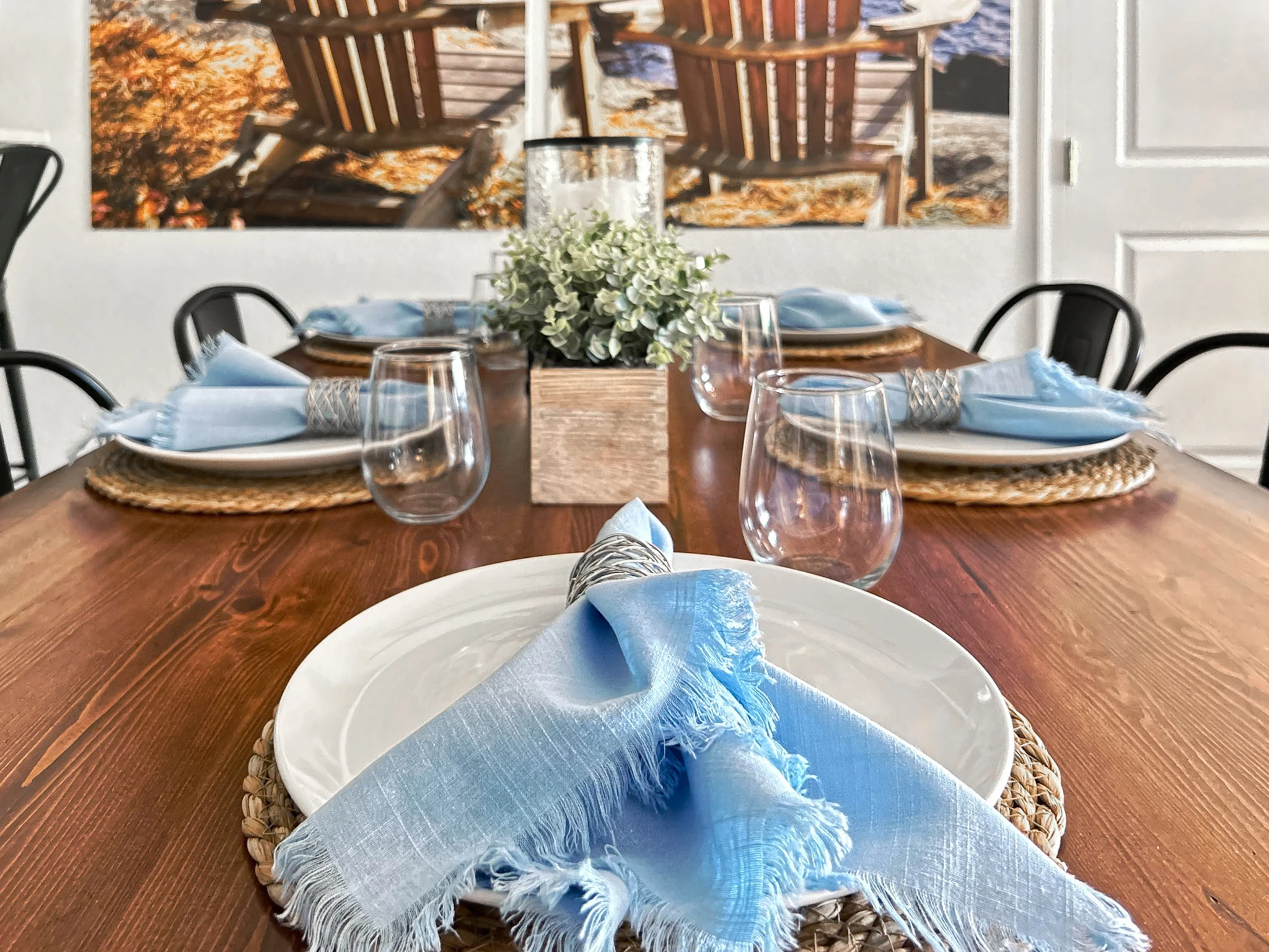 The dining table comfortably seats 6!