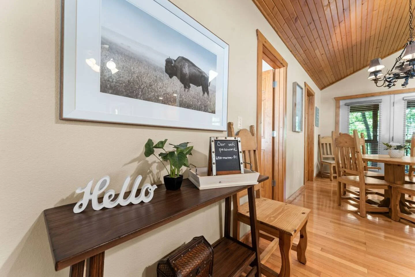 Welcome to Cozy Stonebridge! We want our guests to feel relaxed and at home in our cabin.
