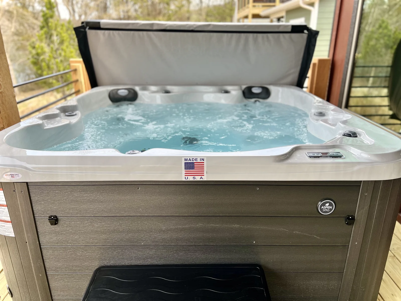 Hot tub