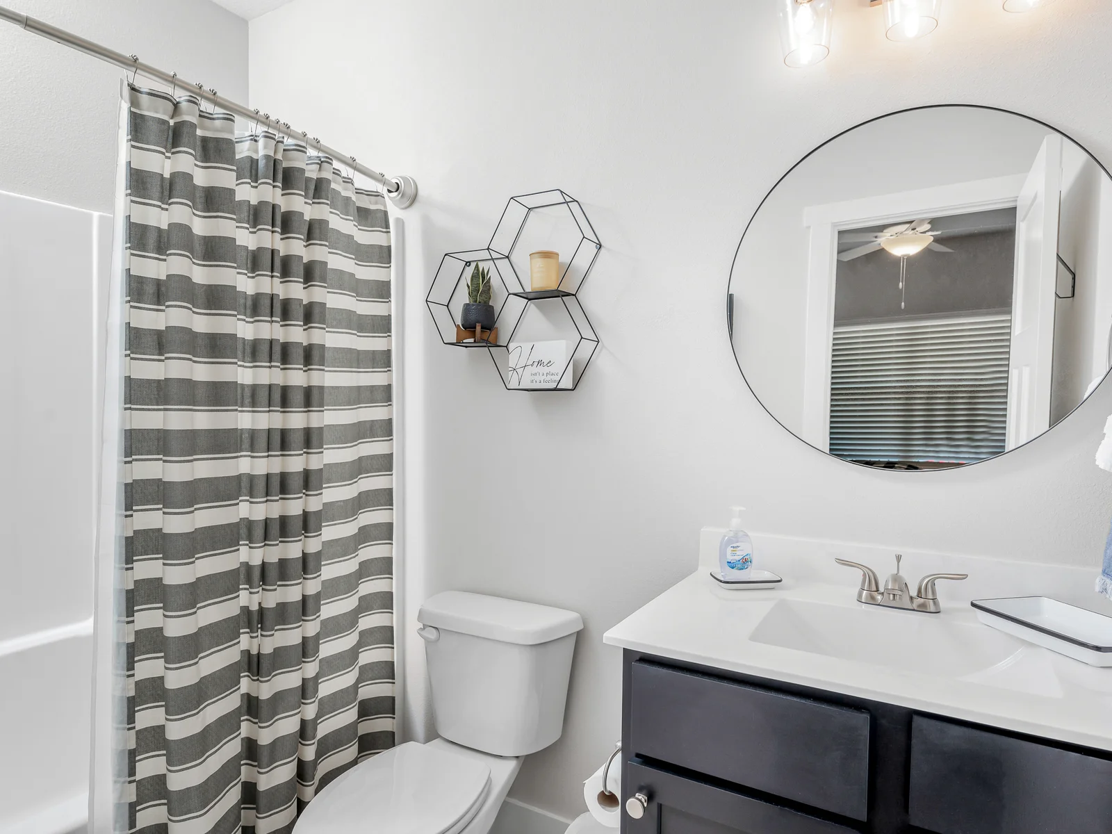 Attached bath for king #2