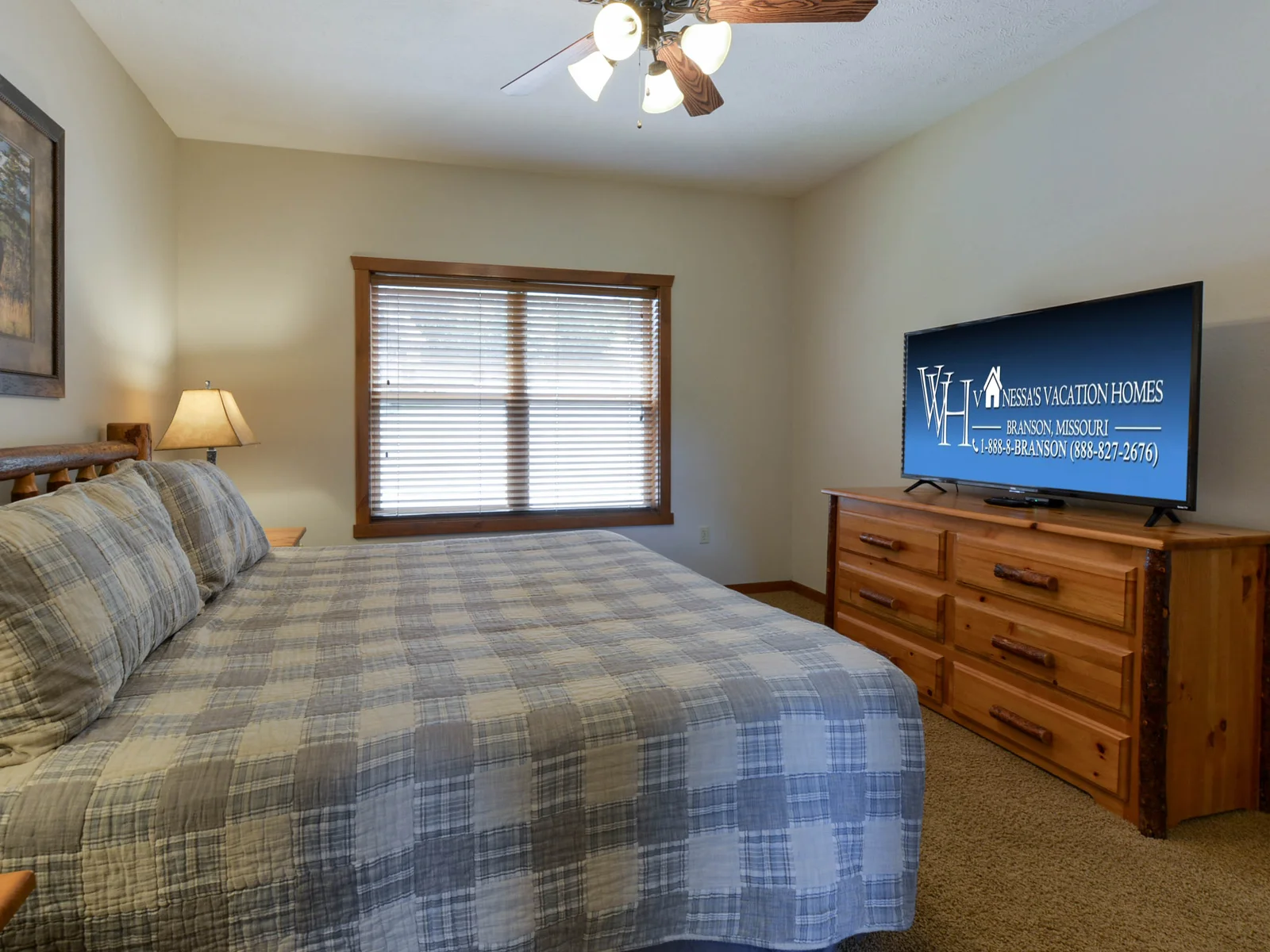 www.VanessasVacationHomes.com
