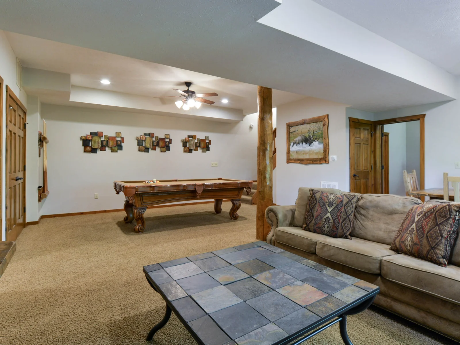 www.VanessasVacationHomes.com