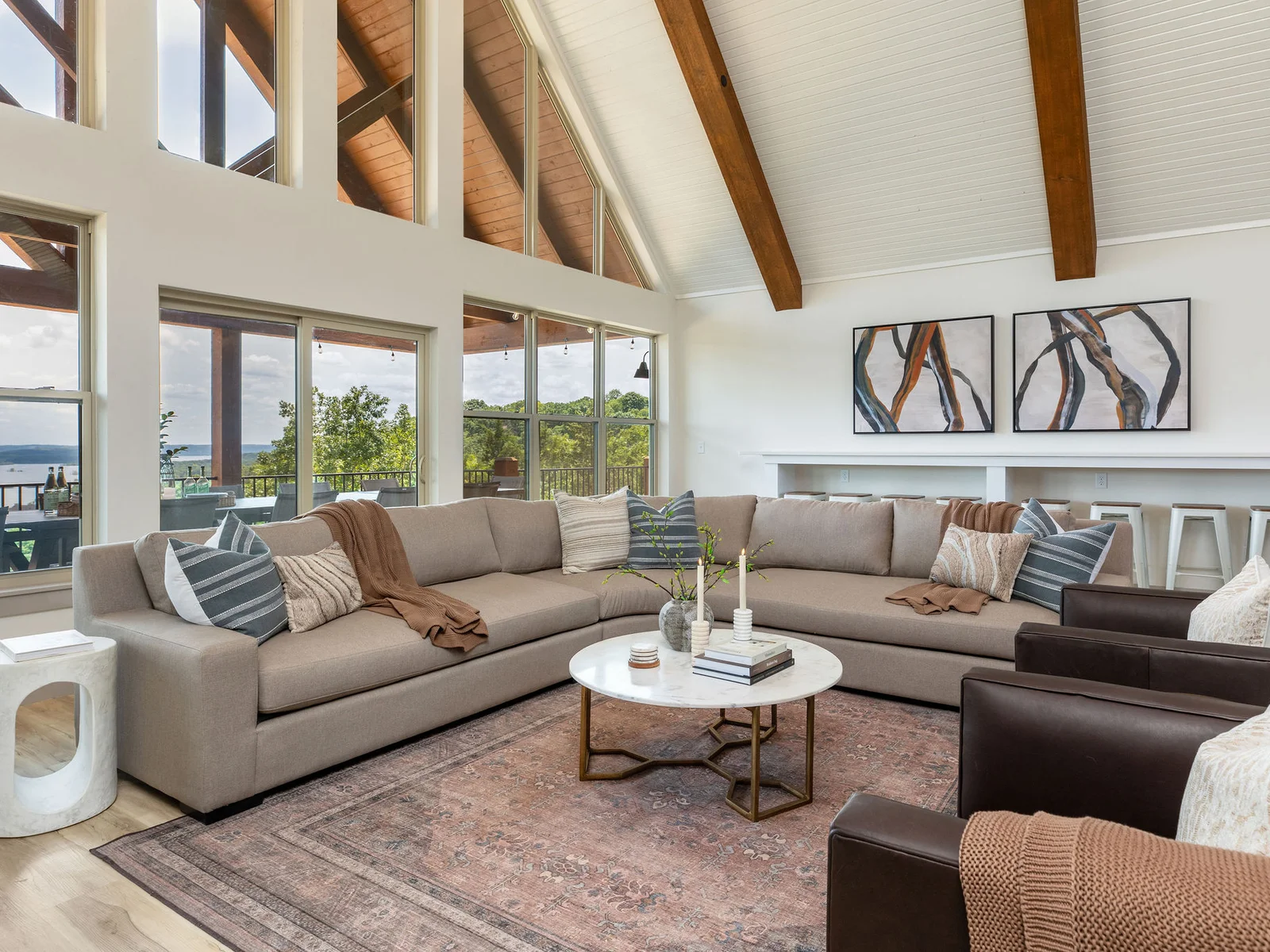 Comfy and luxurious furnishings!