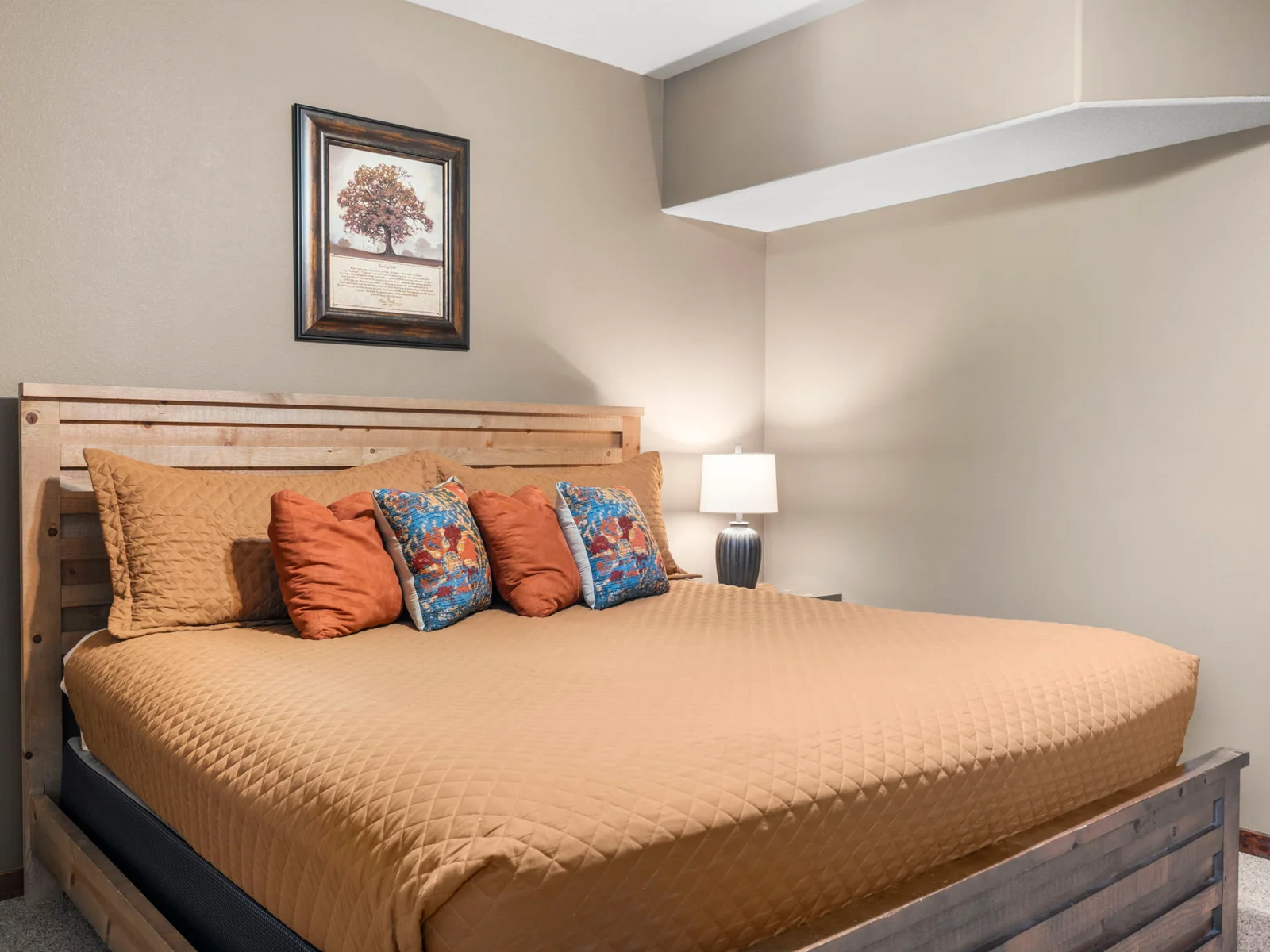 Lower level King #6 with ensuite bathroom
