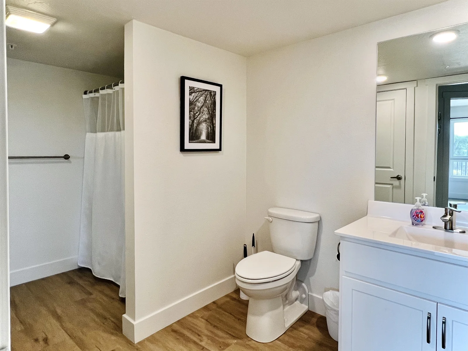 Full bathroom