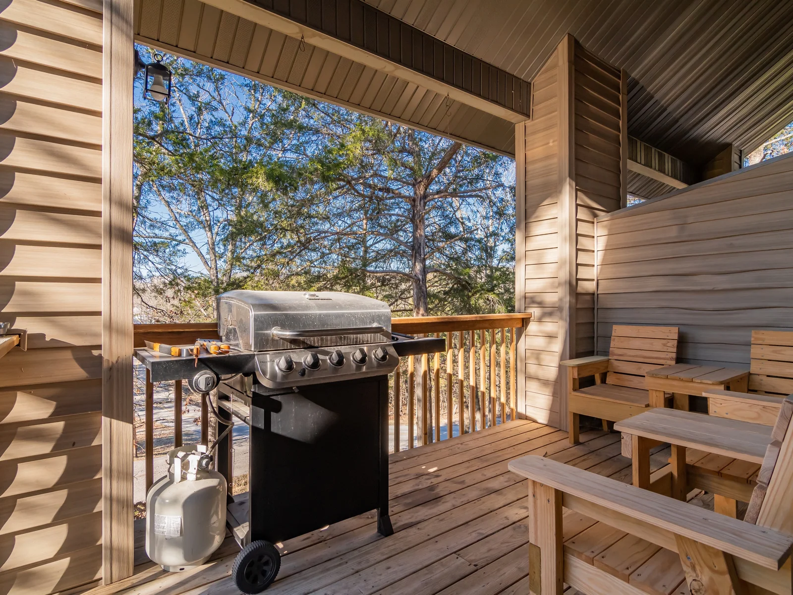 Outdoor Seating and Grill