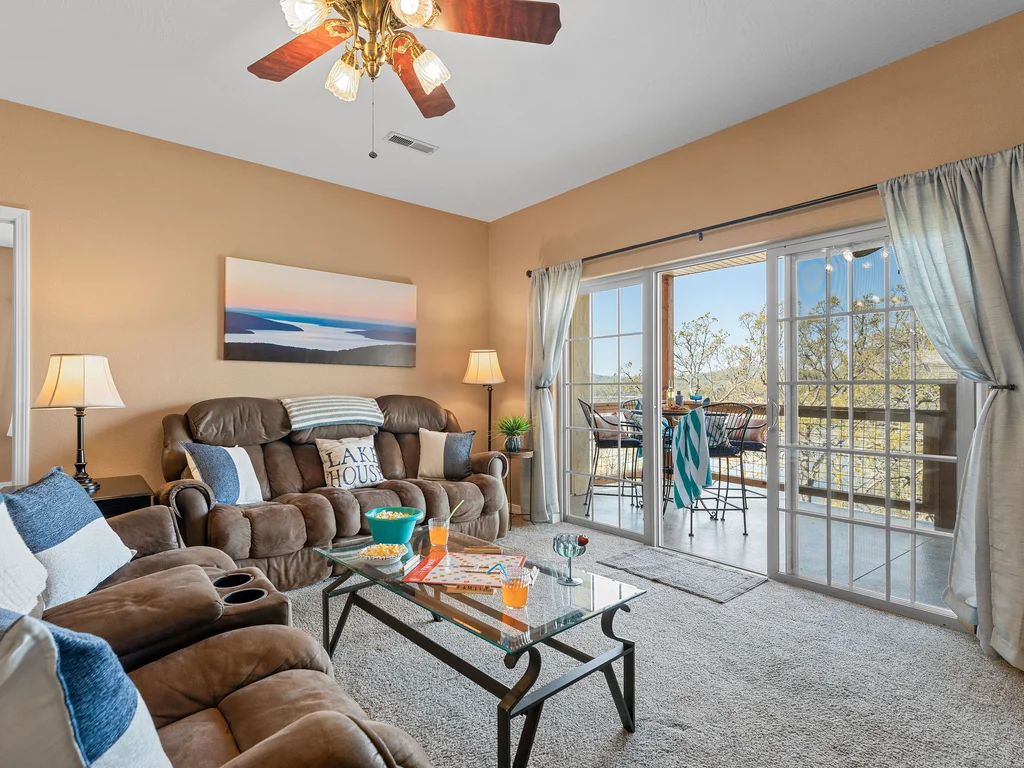 Waters Edge Retreat in Branson, MO